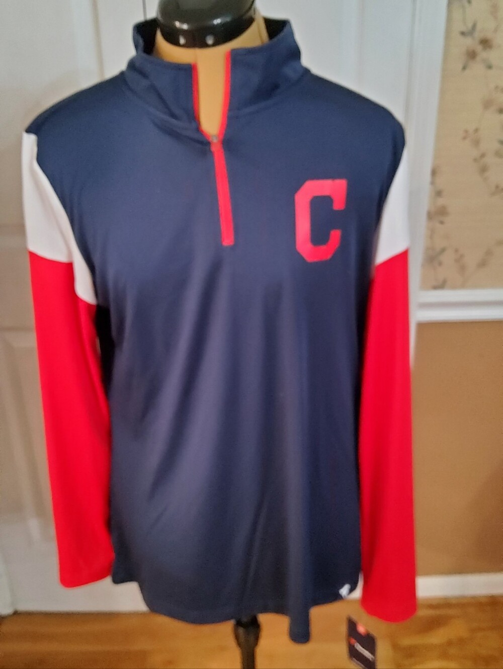 Cleveland Guardians Fanatics Women’s Quarter Zip Pullover Size Large NWT